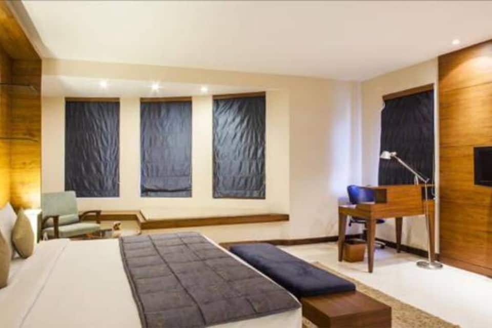 Deluxe Suite